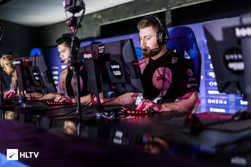 近期他的关 近期他的关